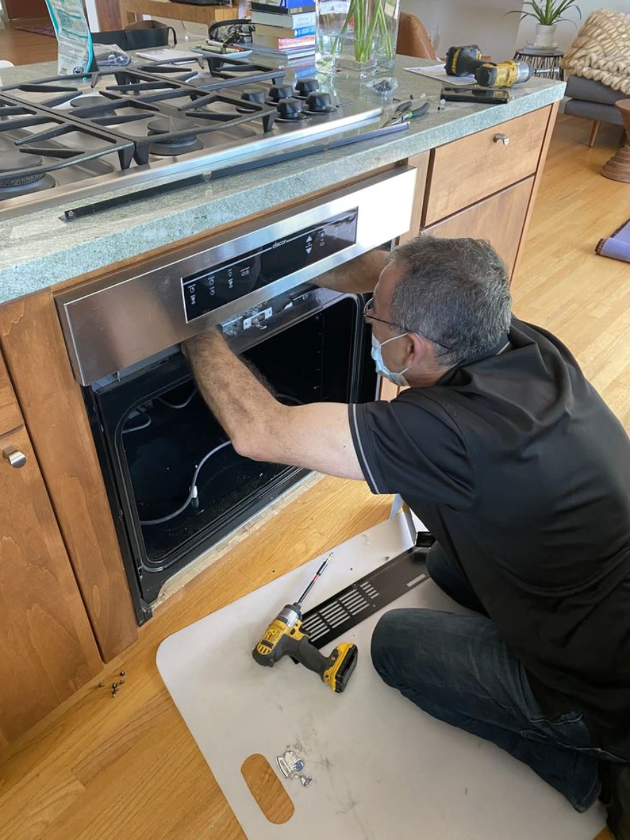 Oven repair service in Huntsville, AL Oven repair service in Huntsville, AL