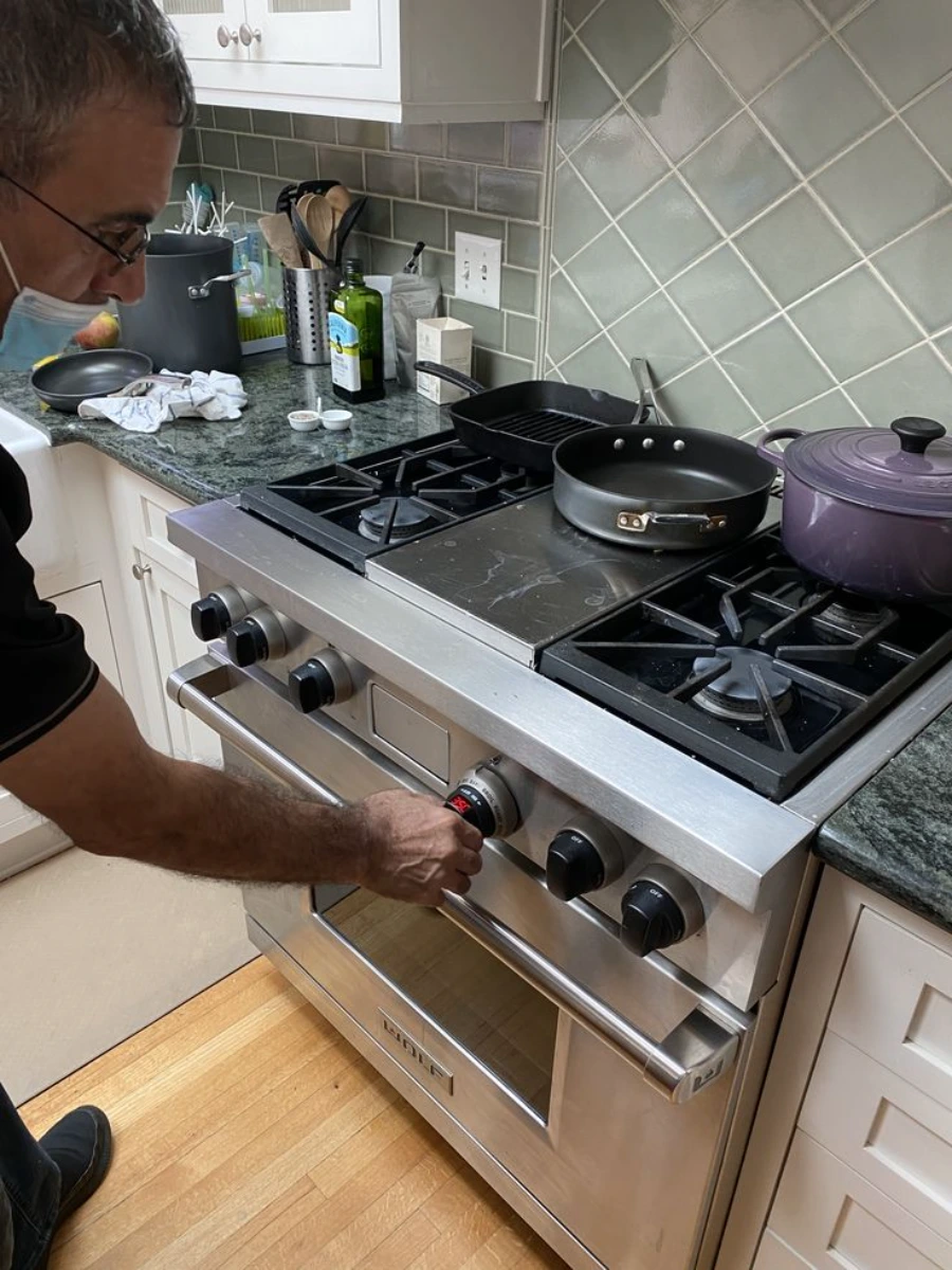 Stove and range repair service in Huntsville, AL Stove and range repair service in Huntsville, AL